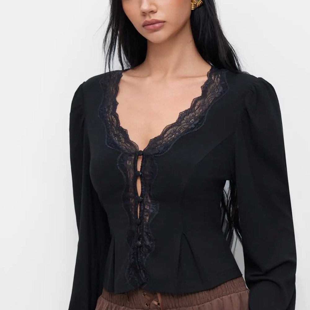 CIDER v-neck long sleeve lace trim blouse